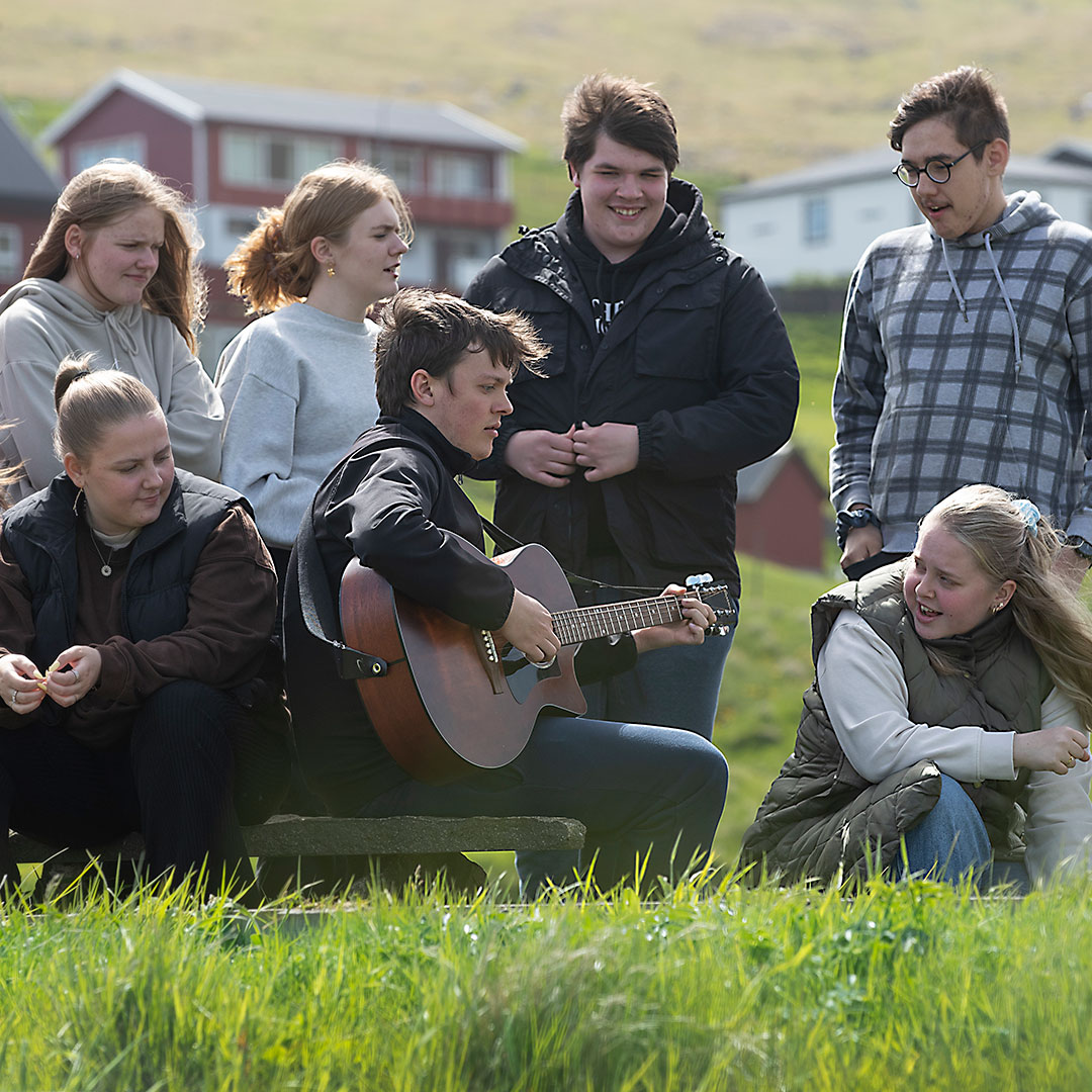 Brugvin-elever synger. Foto: Baldur Eklund